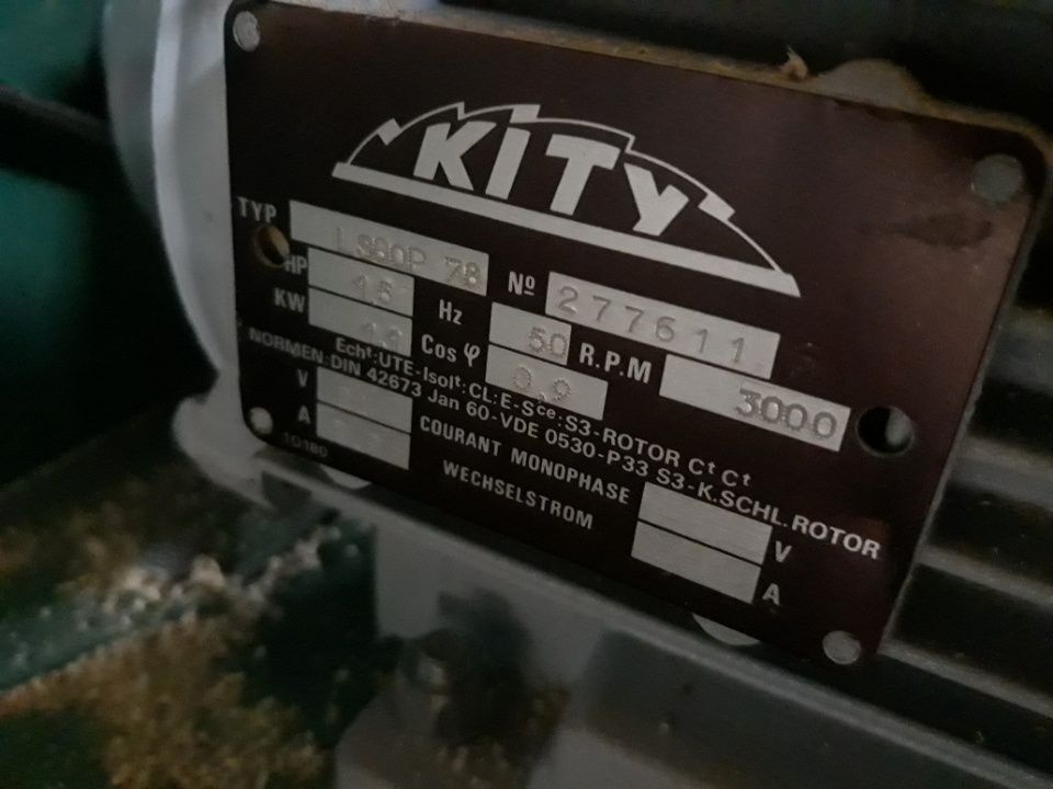 Piła formatowa z wózkiem kity
