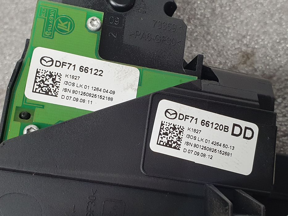 Conjunto / manetes de luzes e limpa vidros MAZDA 2 (DE)