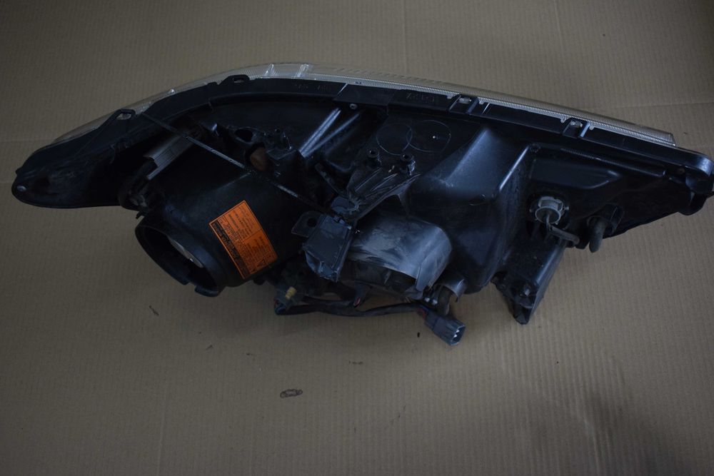 lampa lewa przód przednia xenon MITSUBISHI ASX 1.8 DID 14R.EUROPA