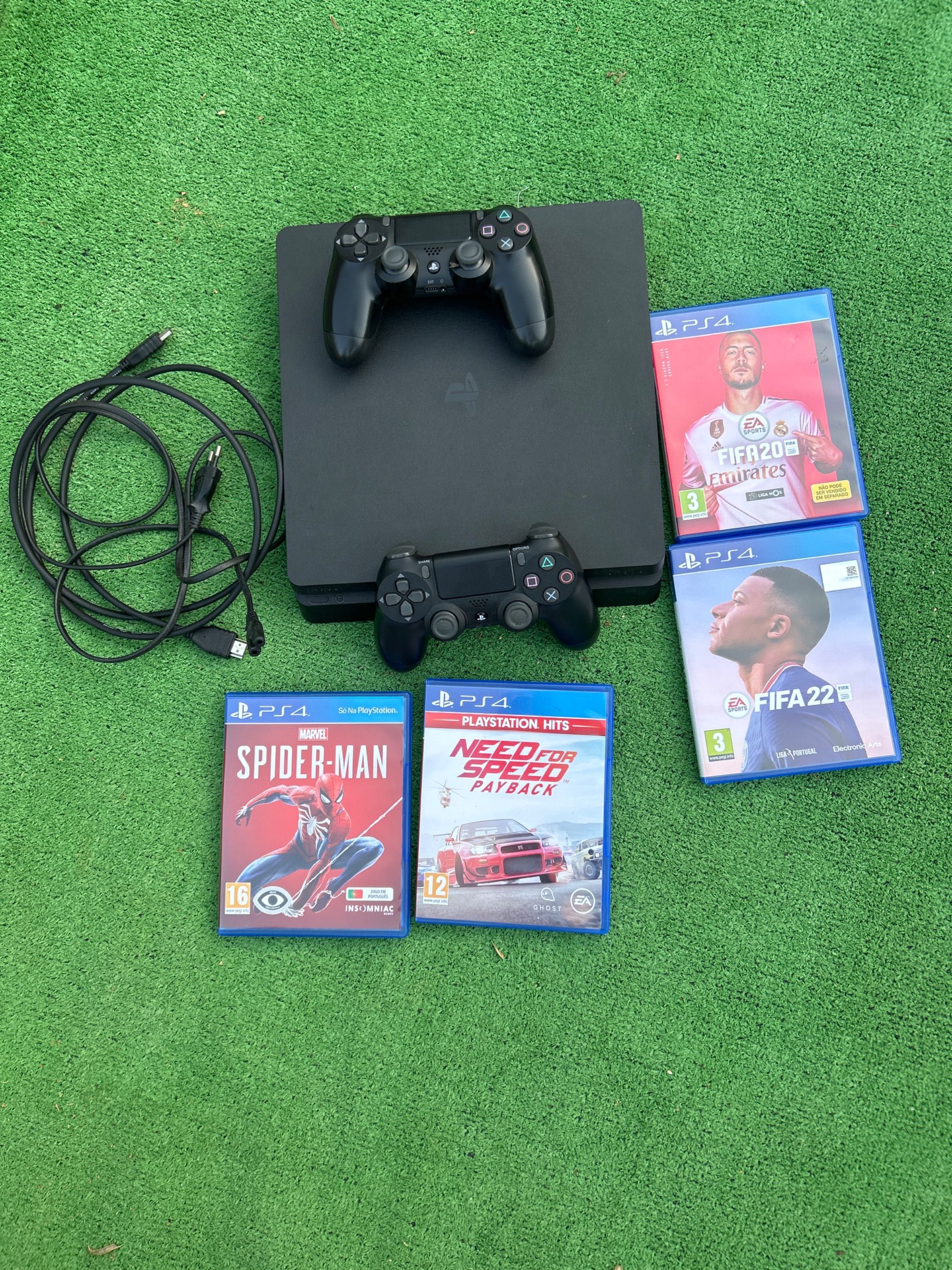 PS4(1TB)+1 comando+ 4 jogos