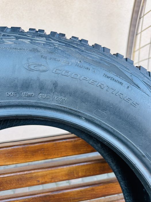 Шини зимові 275/60 R20 (116T) Cooper Discoverer AT3