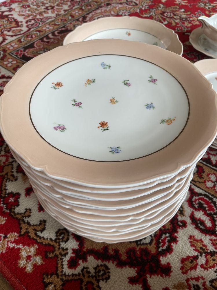 Porcelanowy, francuski serwis obiadowy Limoges