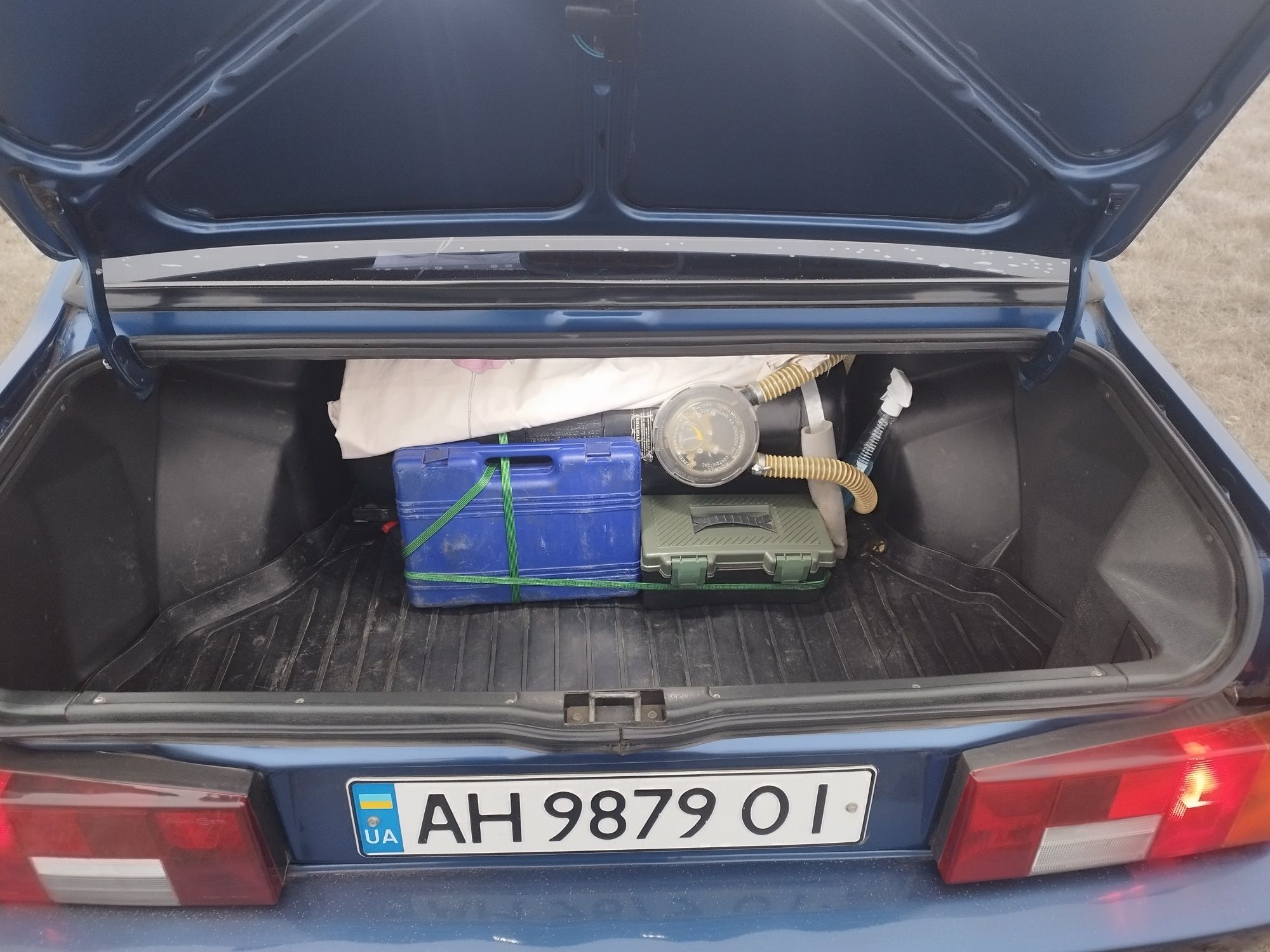 Продам своё  авто ваз 2199