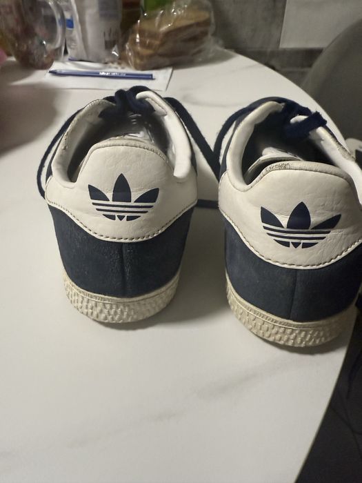 Кроссовки adidas 33 размера