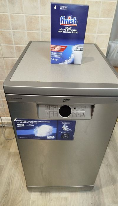 Посудомийна машина окремостояча Beko BDFS 26020 XQ