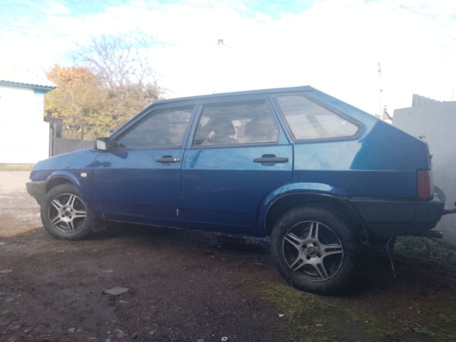 В продажі Ваз 2109. 2002 р.