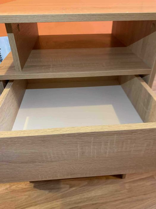 Biurko komputerowe dąb sonoma 135x60x77 cm – idealny stan!