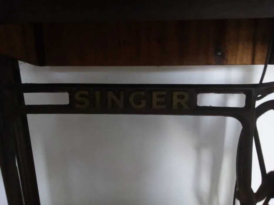 Vendo Máquina de Costura Singer
