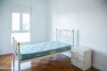 41077 - Quarto com cama de solteiro em...