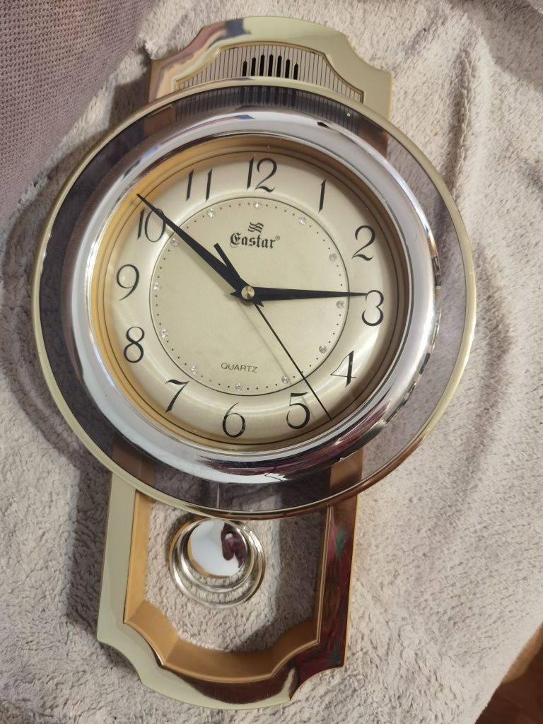 Zegar ścienny 44cm duży lekki