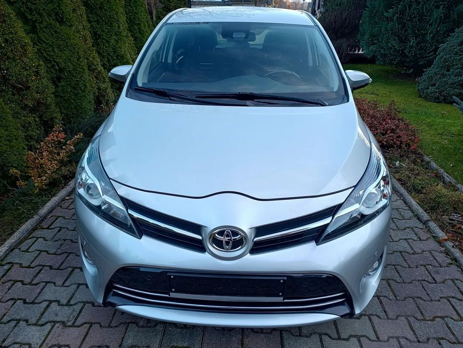 Toyota Verso 1.8 VALVEMATIC Mały przebieg, Książka Serwisowa, Bogate wyposażenie