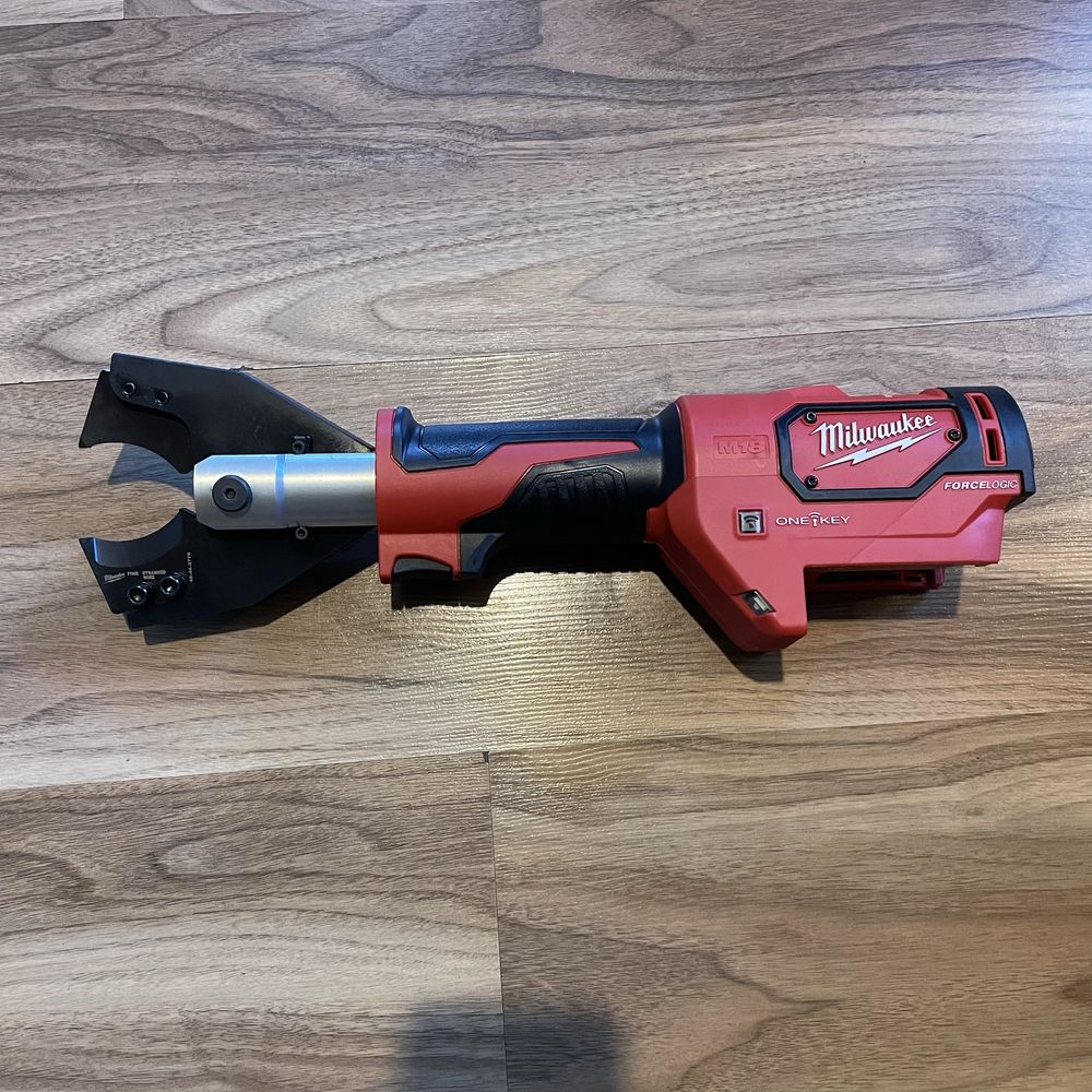 Hydrauliczne nożyce do kabli milwaukee M18 ONEHCC Nowe