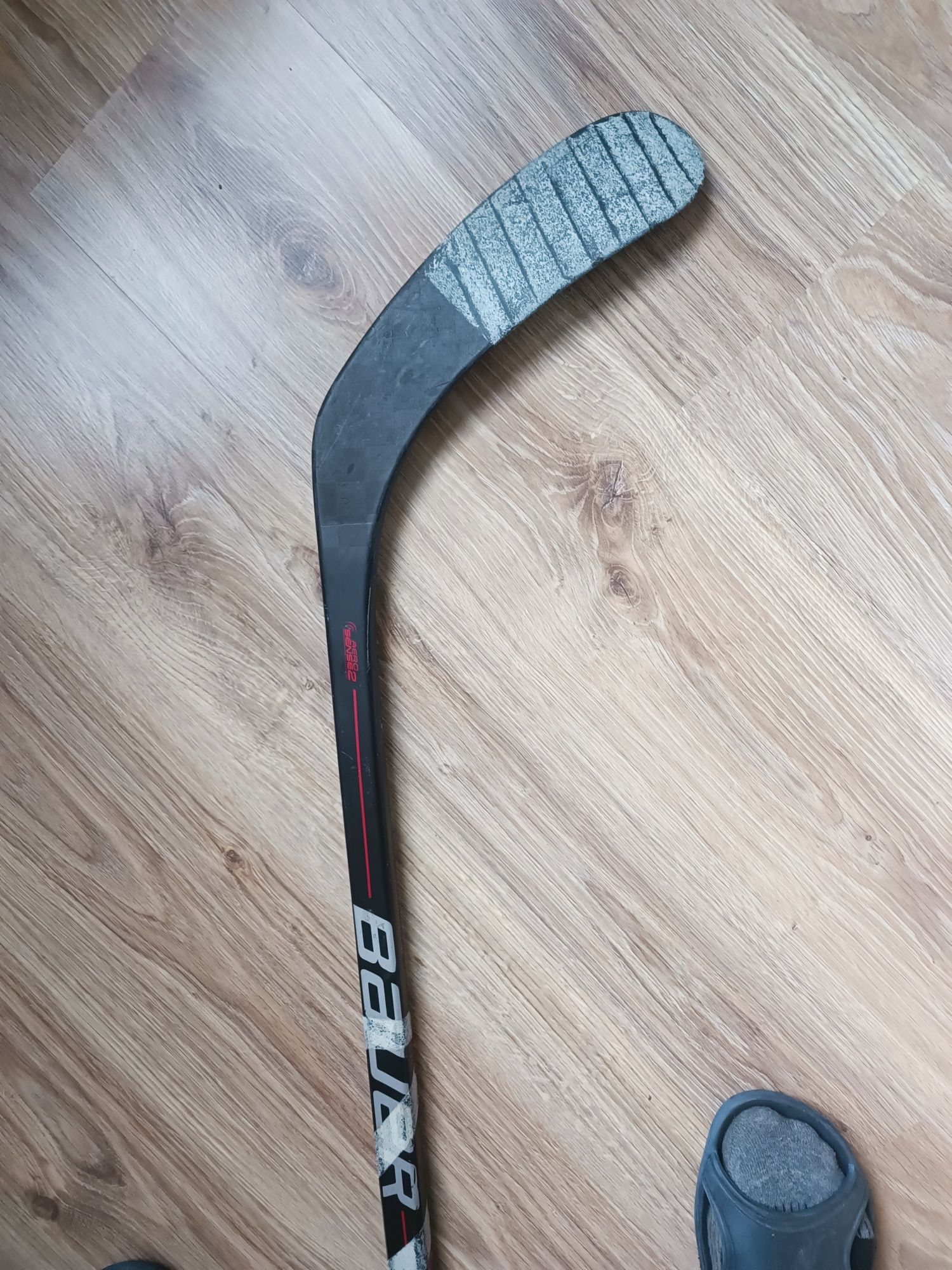 Клюшки хоккейные на правую и левую bauer, ccm trigger 6 pro,hyperlite