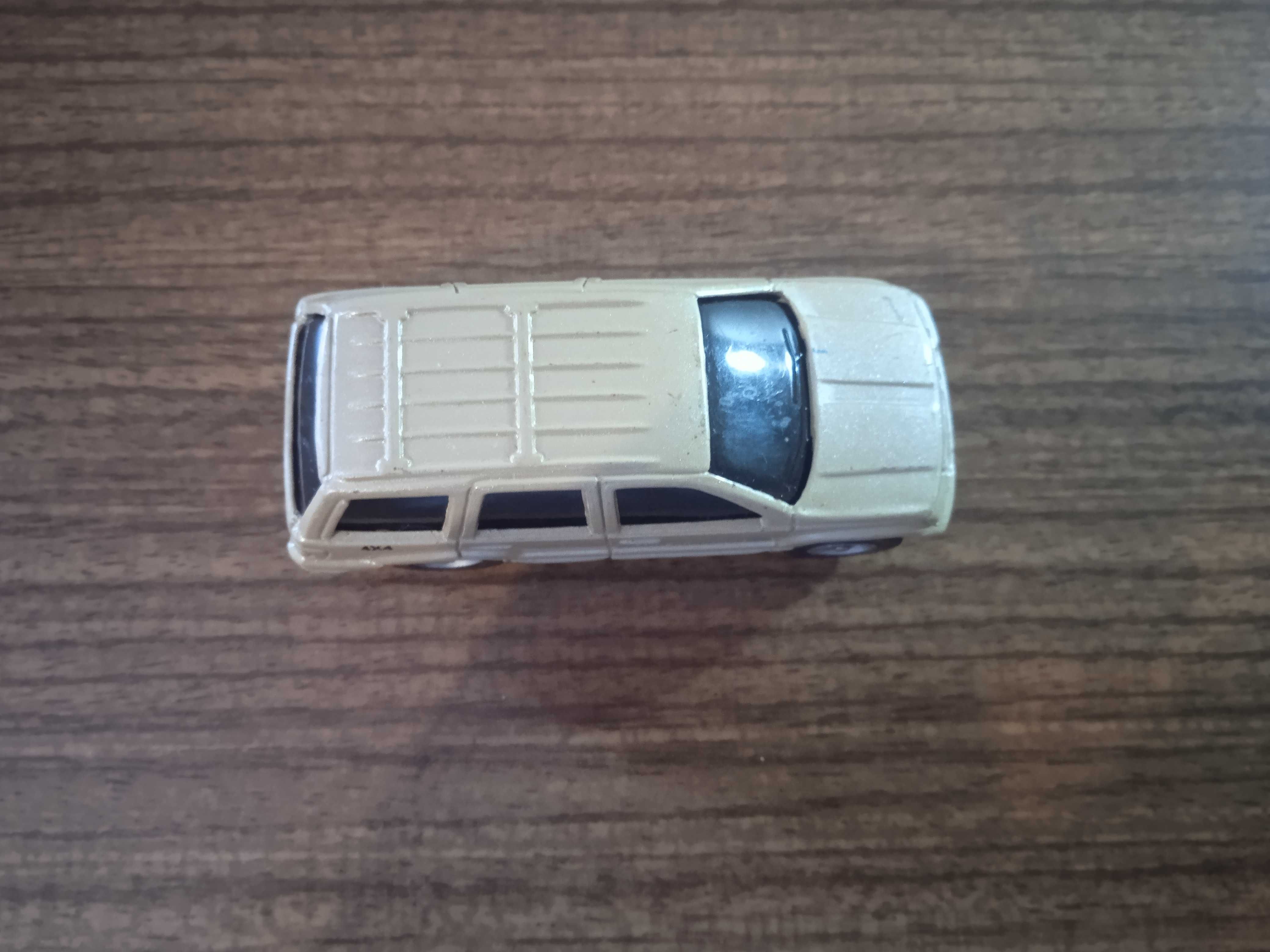 Maisto 1999 Jeep Grand Cherokee