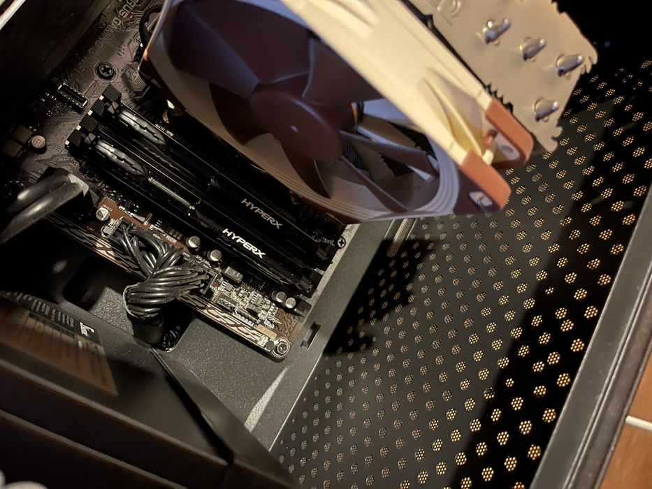 PC Gaming + Monitor BenQ Zowie XL | RTX 2070 | i5-9500F | 16GB RAM