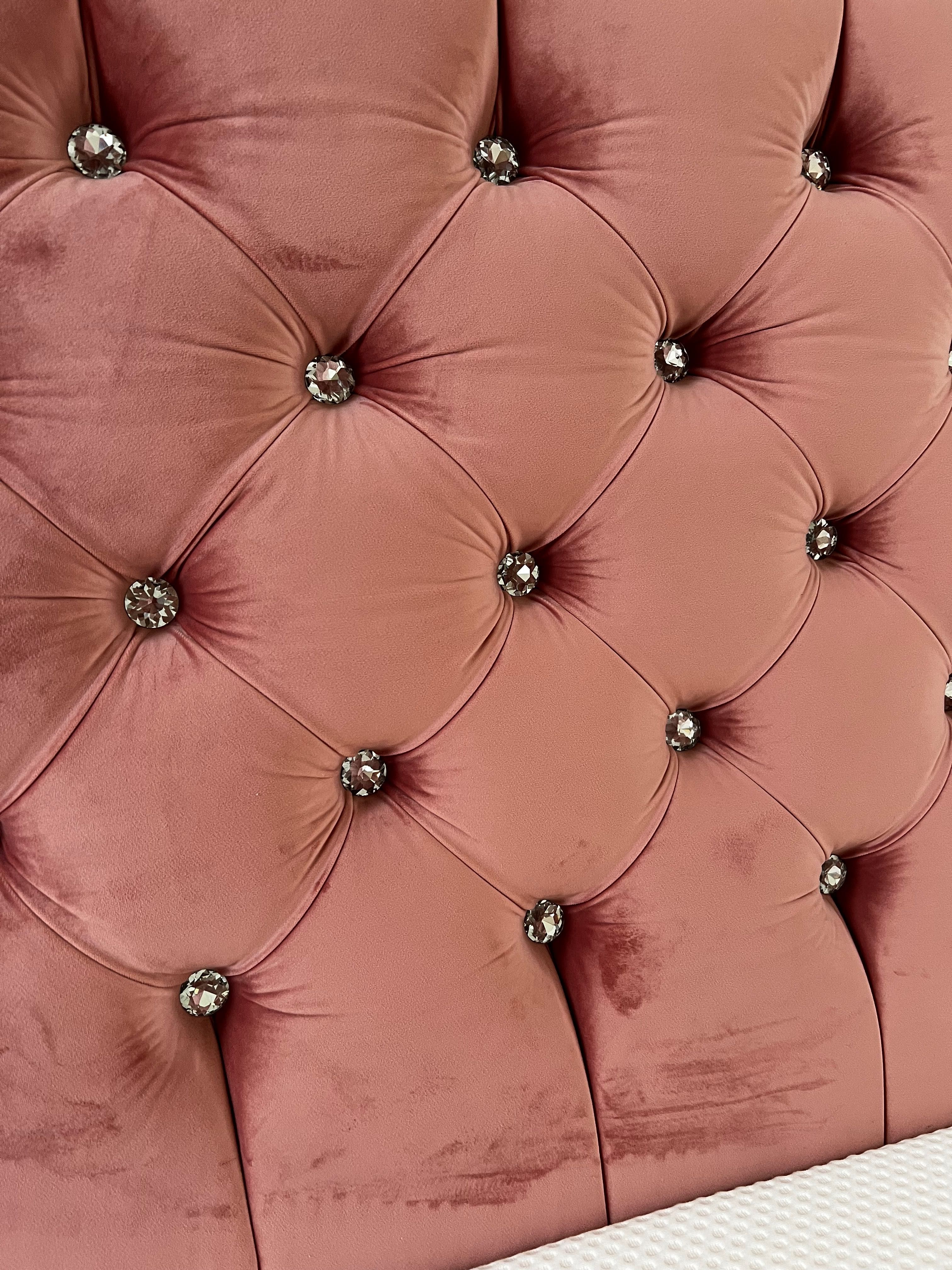 Różowe welurowe Łóżko glamour sypialnianej ekskluzywne z kryształkami