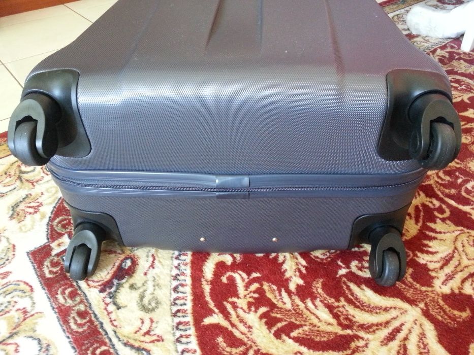Большой дорожный чемодан Puccini Paris 7924/05 (Польша) на 102л.