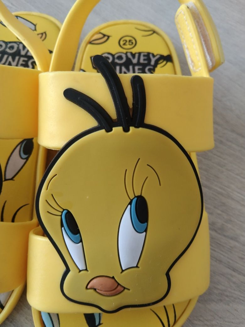 Sandały gumowe dla dziewczynki 25 Looney Tunes