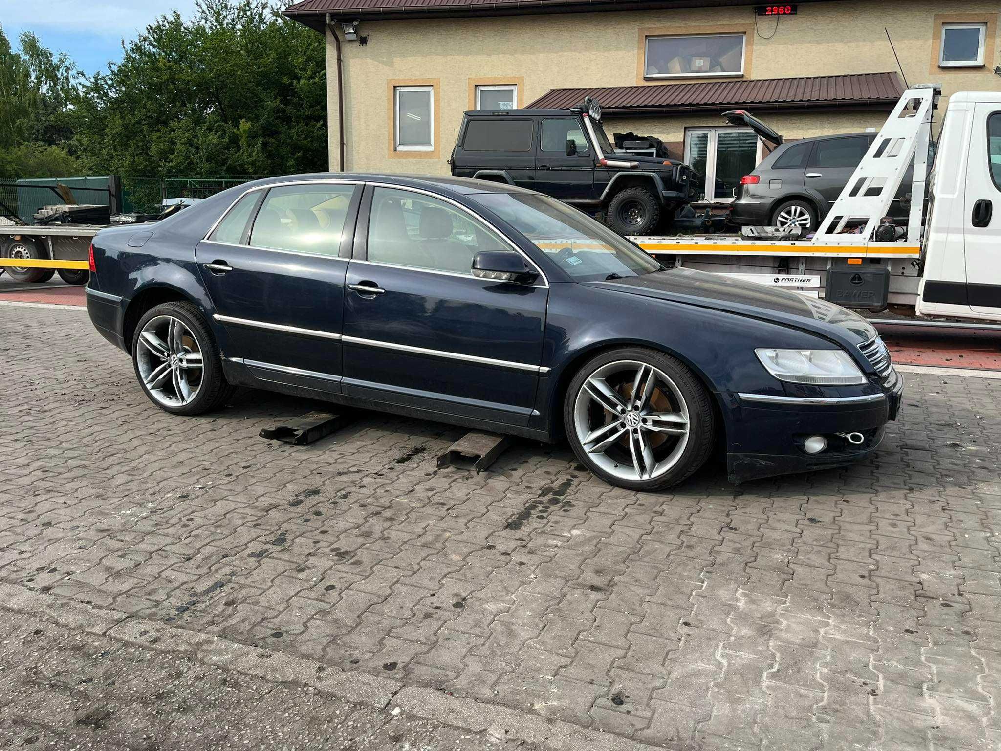 Volkswagen Phaeton  silnik3,2CC 177kwAYT  skrzyniaGDE kolorS5S5 części