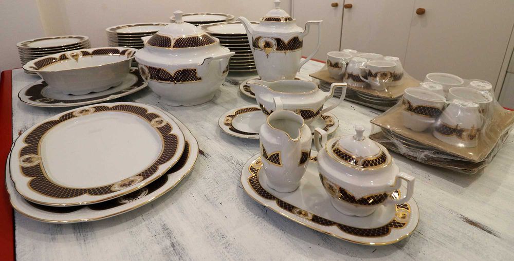 Serviço de jantar GRAF VON HENNEBERG