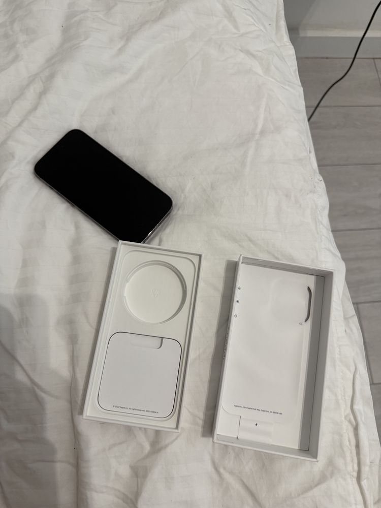 iPhone 14 Pro смартфон
