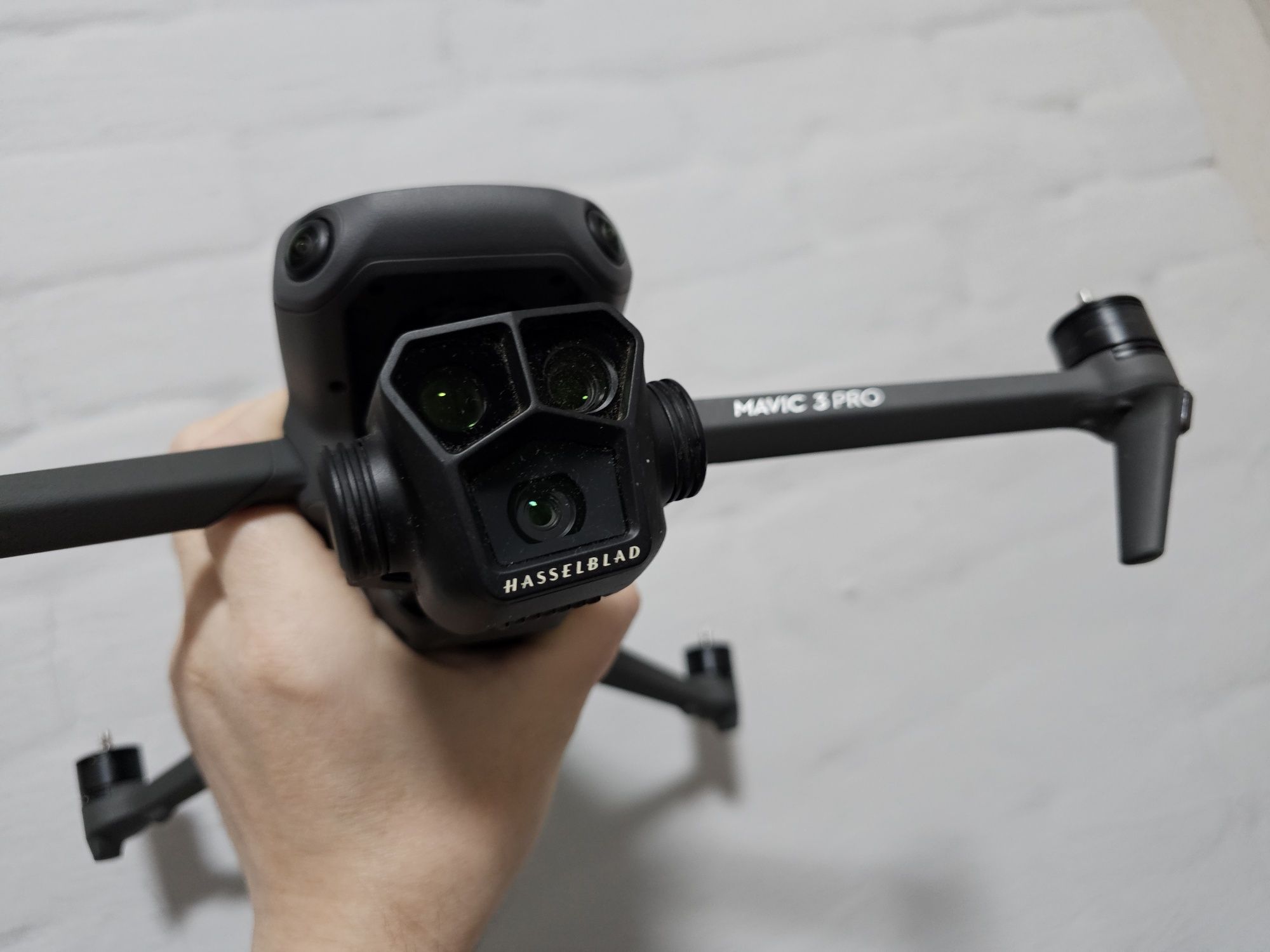 квадрокоптер Dji Mavic 3Pro (чистый аккаунт)