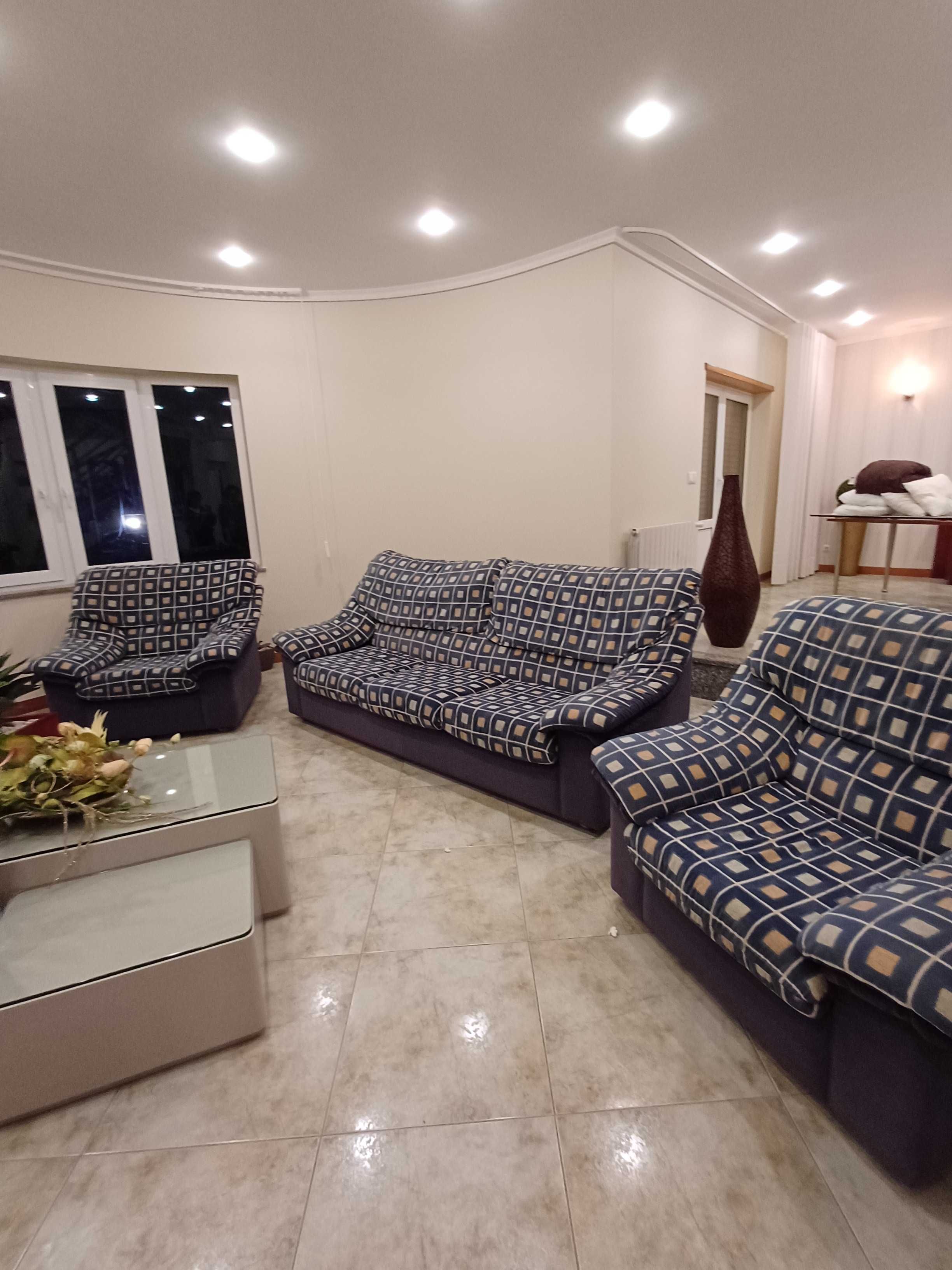 Conjunto 3 sofás