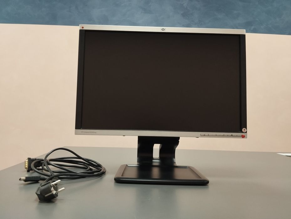 Używany monitor HP, kabel HDMI do wymiany