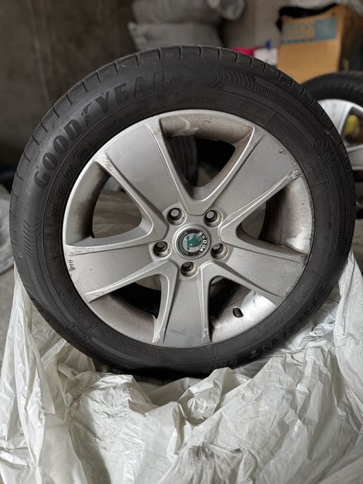Шини 205/55 r16 диски skoda 5x112 r16