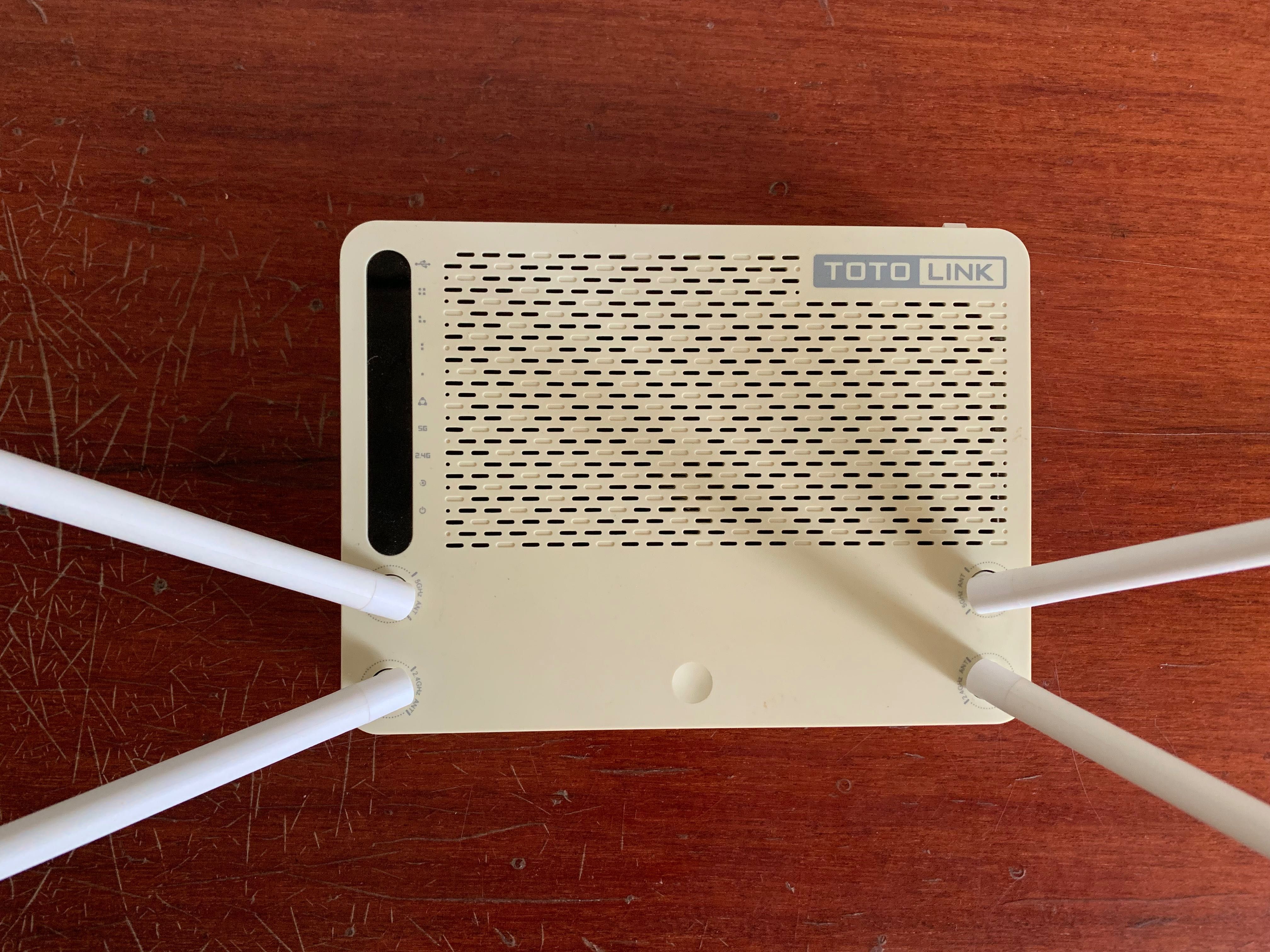 WI FI маршрутизатор TOTOLINK A3002RU