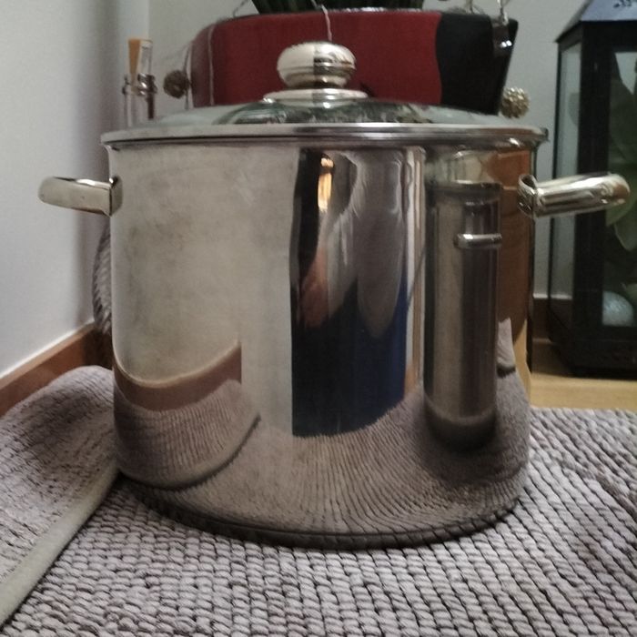 Panela mais ou menos 10Litros