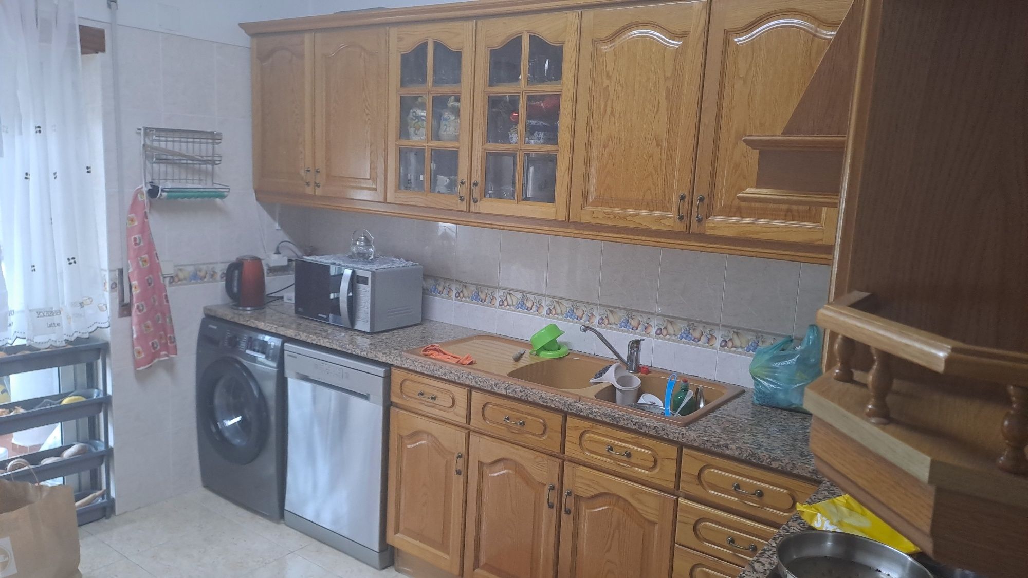 Tenho QUARTO/Alugar