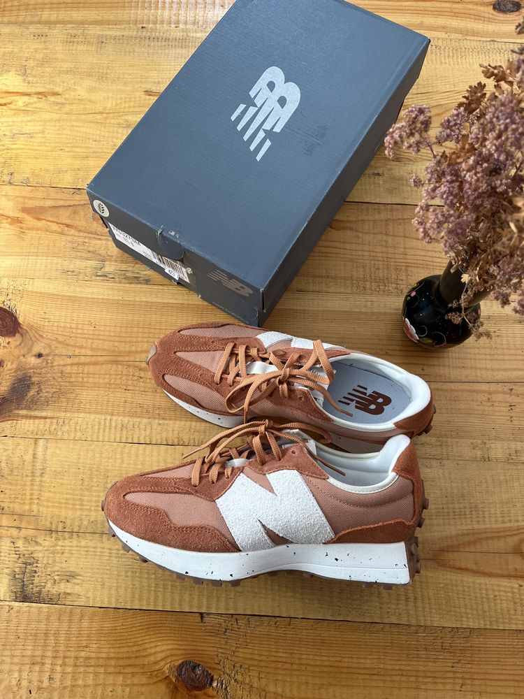 Чоловічі кросівки New Balance 327, розмір 42.5 , нові оригінла