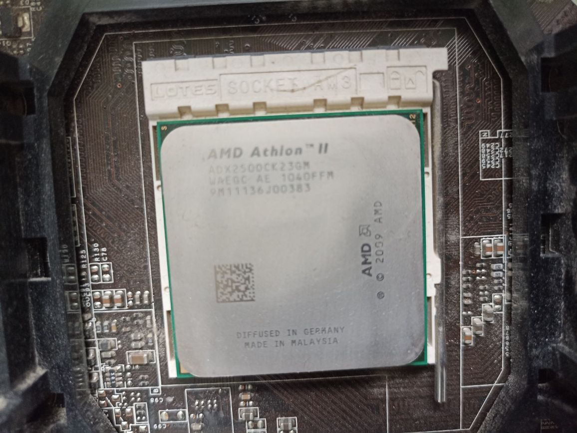 Продам AMD Athlon II X2 250 (ADX2500CK23GM) "Seller Refurbished"