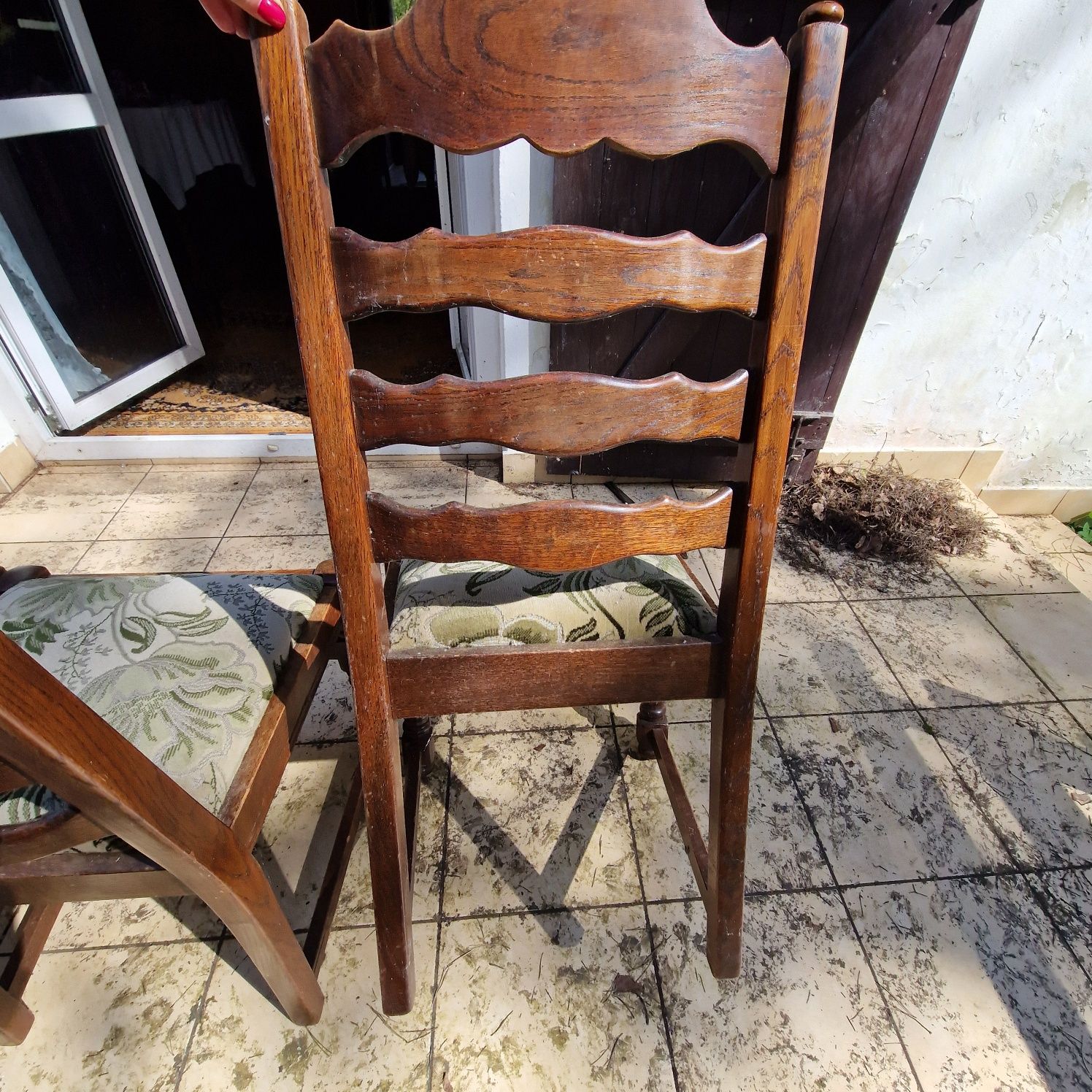 Drewnianie krzesła