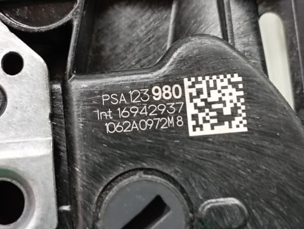 Fechadura / fecho porta frente direito CITROËN C3 III Van (SX_, SY_)