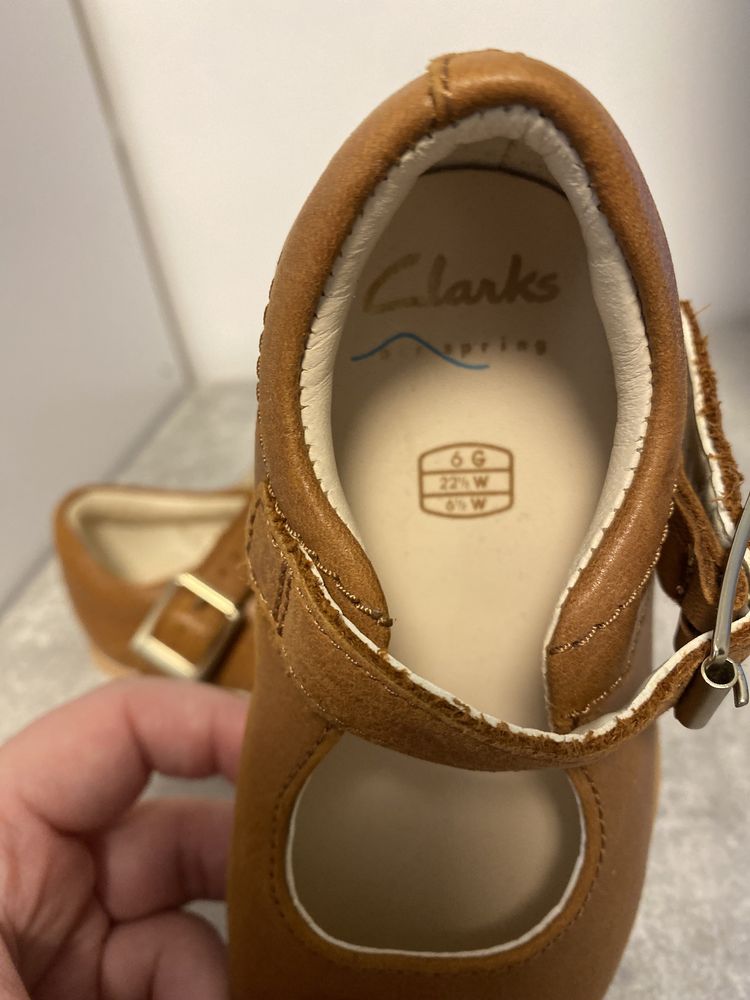 Туфлі на дівчинку Clarks