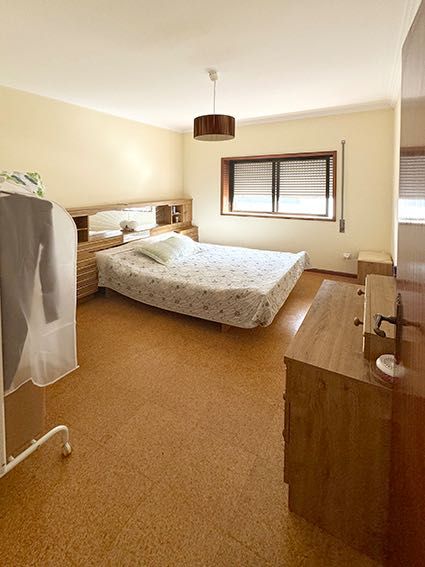 Apartamento T2 na Amorosa com garagem e terraço