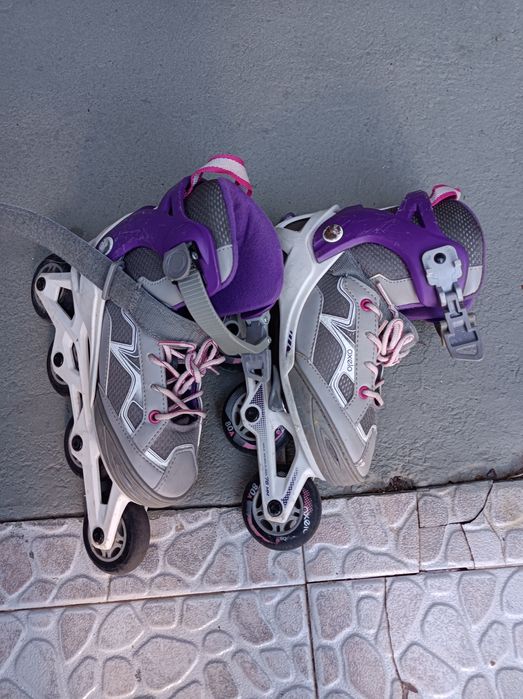 Conjunto de joalheiras, cotoveleiras, Patins em linha Oxelo, Capacetes