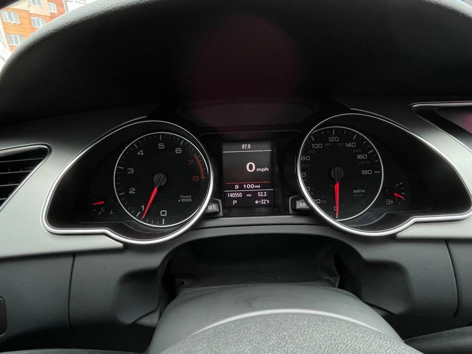 Audi A5 11рік 2.0