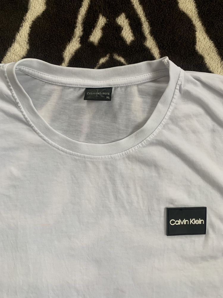 Футболка Calvin Klein