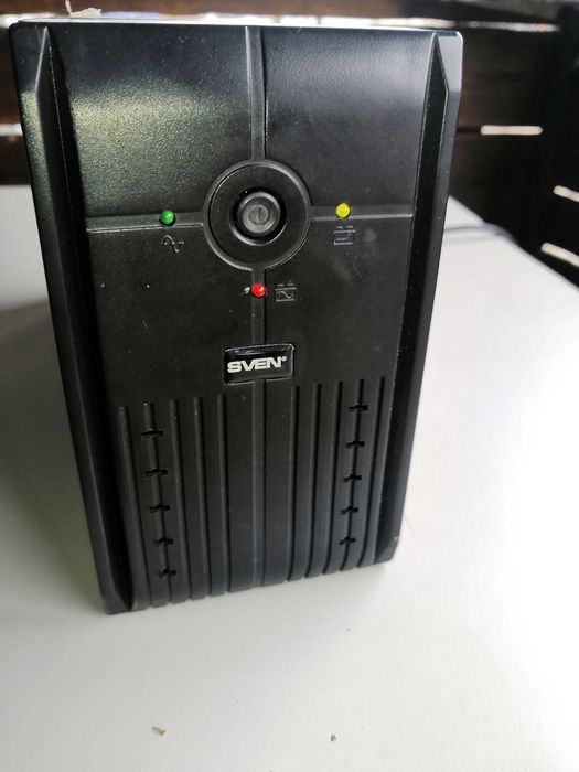 Безперебійник інвертор Sven Pro 800