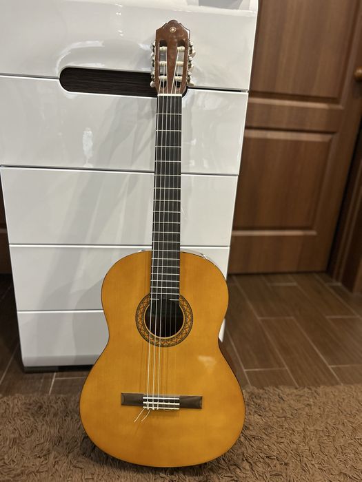 Класична гітара YAMAHA C40