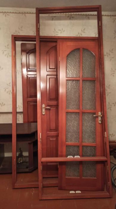 Двері міжкімнатні 6 шт. Дерево.