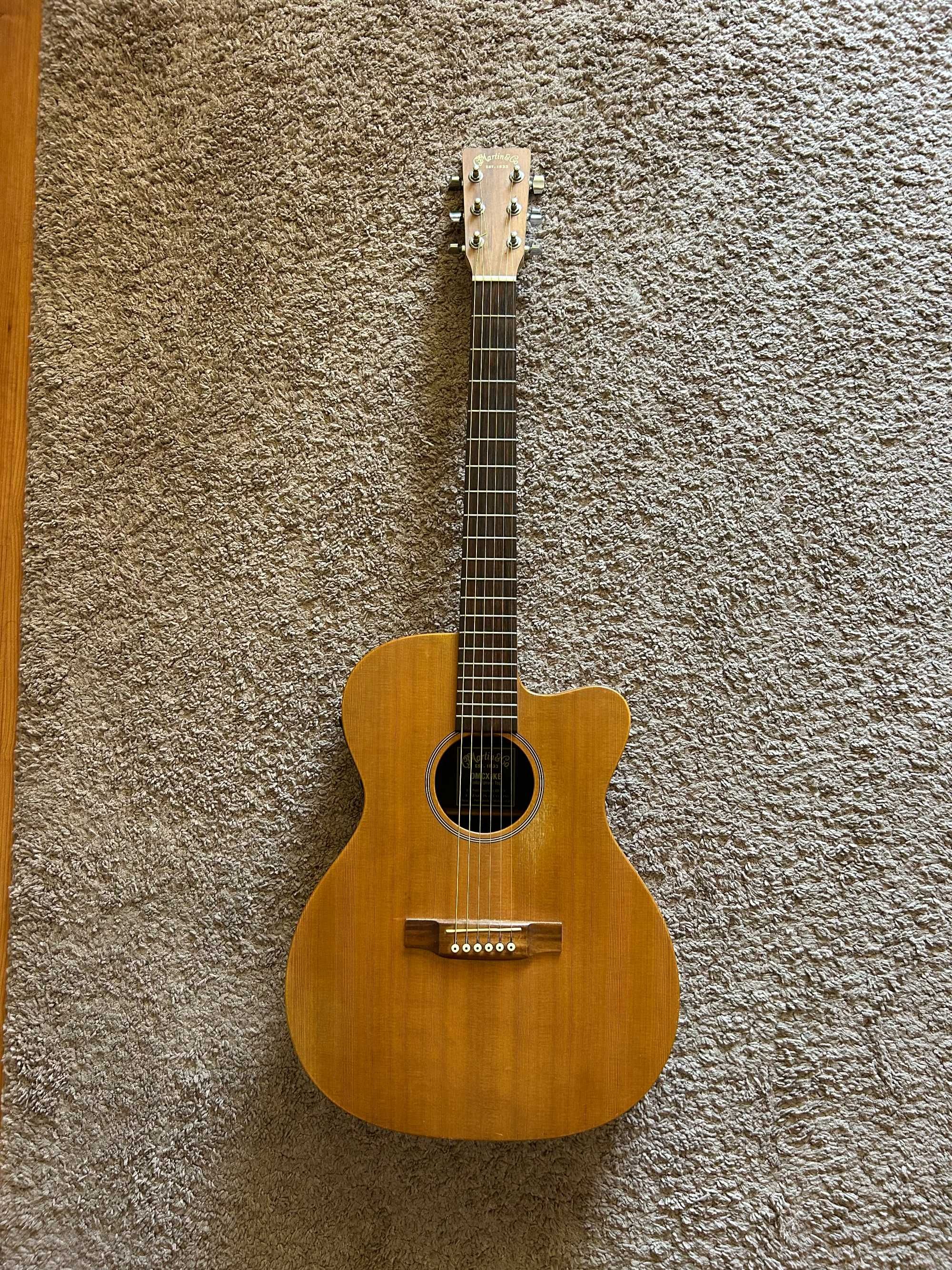 Guitarra acústica Martin OMC-X1KE