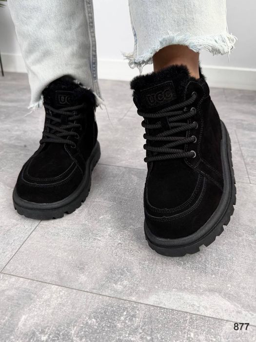 Жіночі шкіряні зимові черевики в кольорах