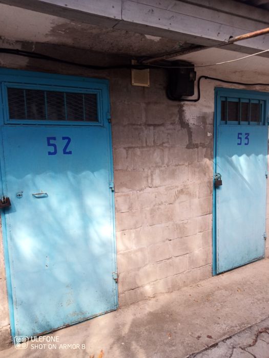 Продам 2а бокса,11 причал/Вырва/