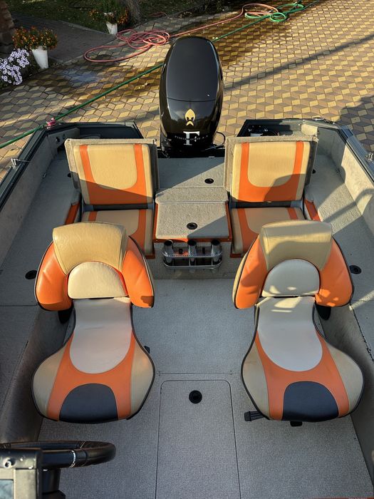 Катер Finval 475