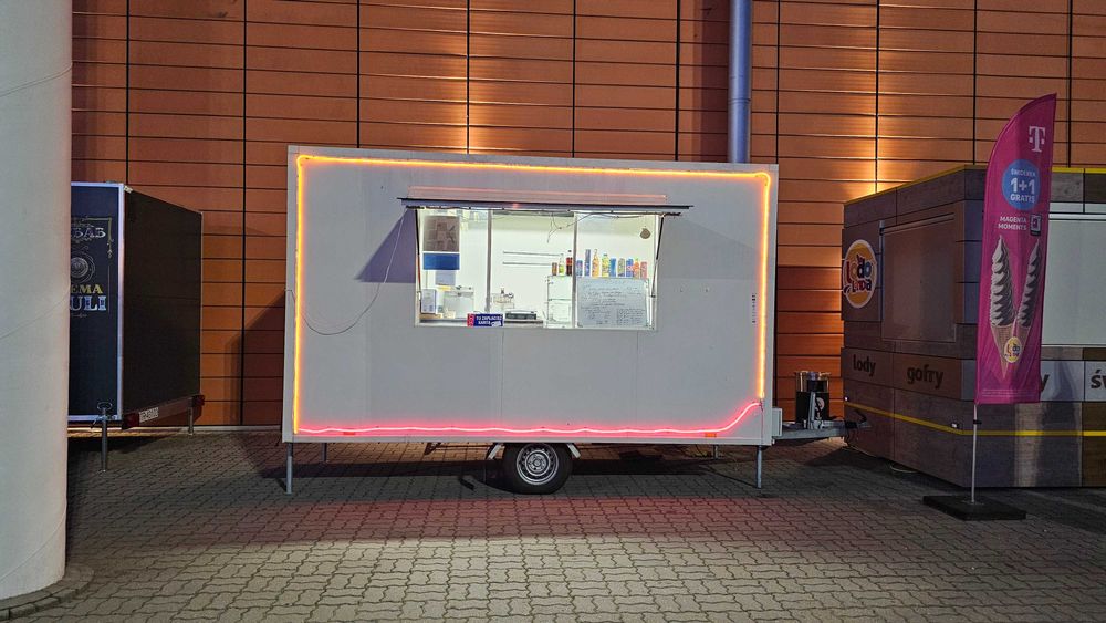 Przyczepa gastronomiczna , food truck