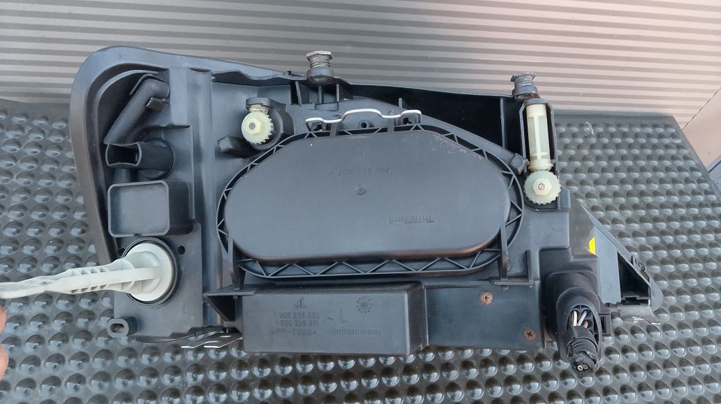 Lamp przód Ford Galaxy 1 lift Lewa orginal
